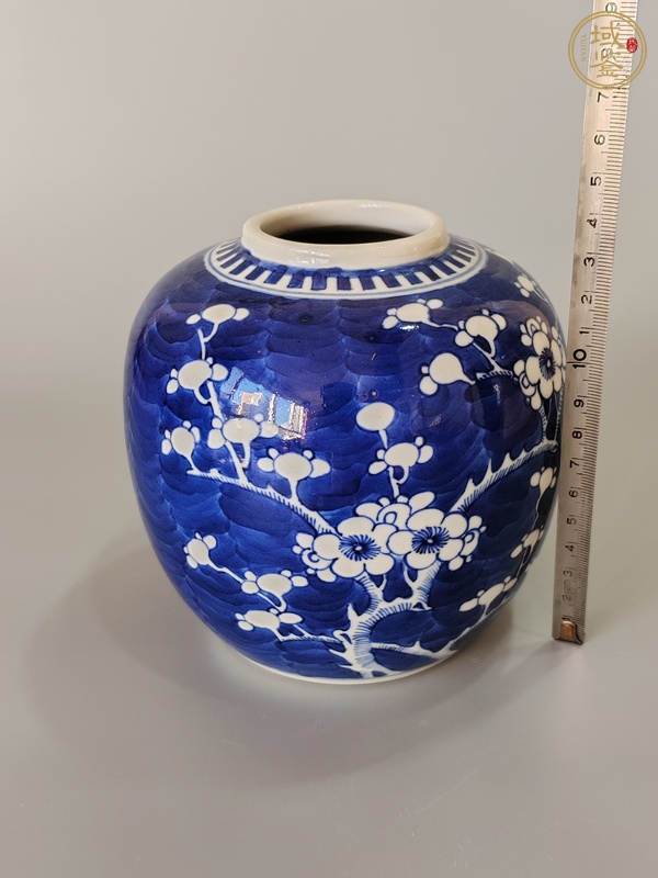 古玩陶瓷青花留白梅紋真品鑒賞圖