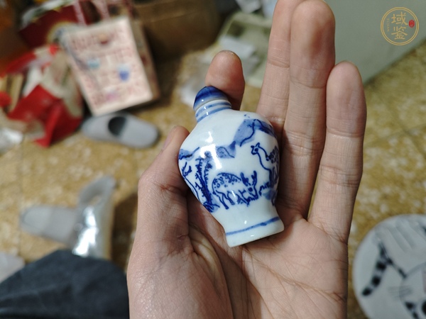 古玩陶瓷青花鼻煙壺真品鑒賞圖