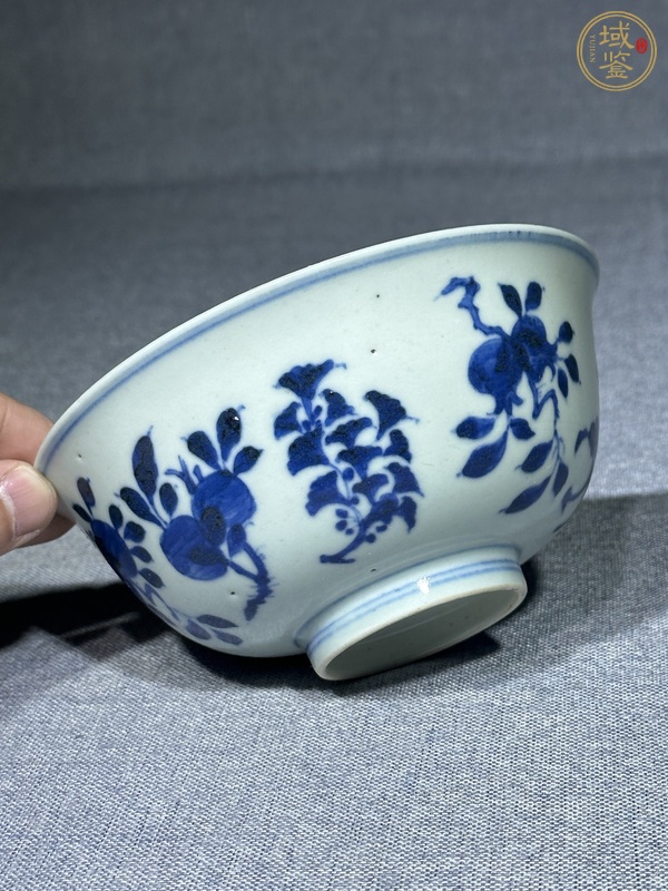 古玩陶瓷青花三多紋茶碗真品鑒賞圖