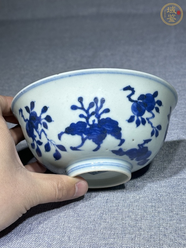 古玩陶瓷青花三多紋茶碗真品鑒賞圖