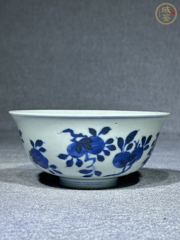 古玩陶瓷青花三多紋茶碗真品鑒賞圖