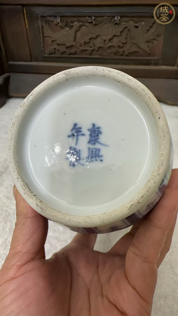 古玩陶瓷青花西番蓮螭龍耳賞瓶真品鑒賞圖