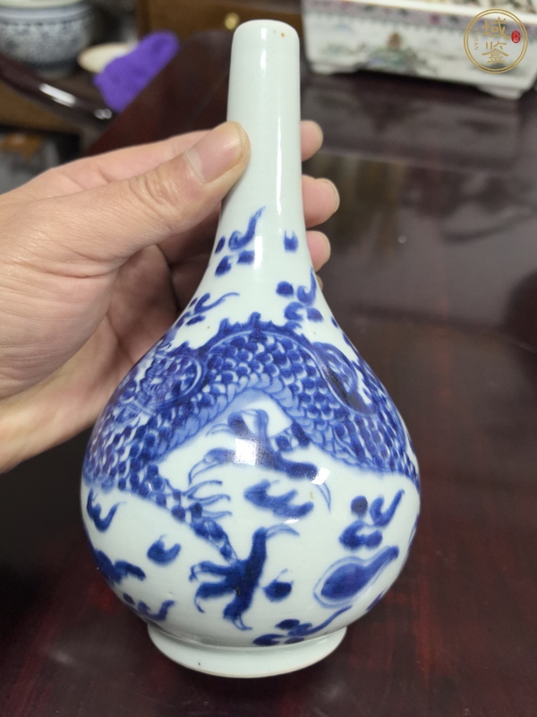 古玩陶瓷青花龍紋膽瓶真品鑒賞圖