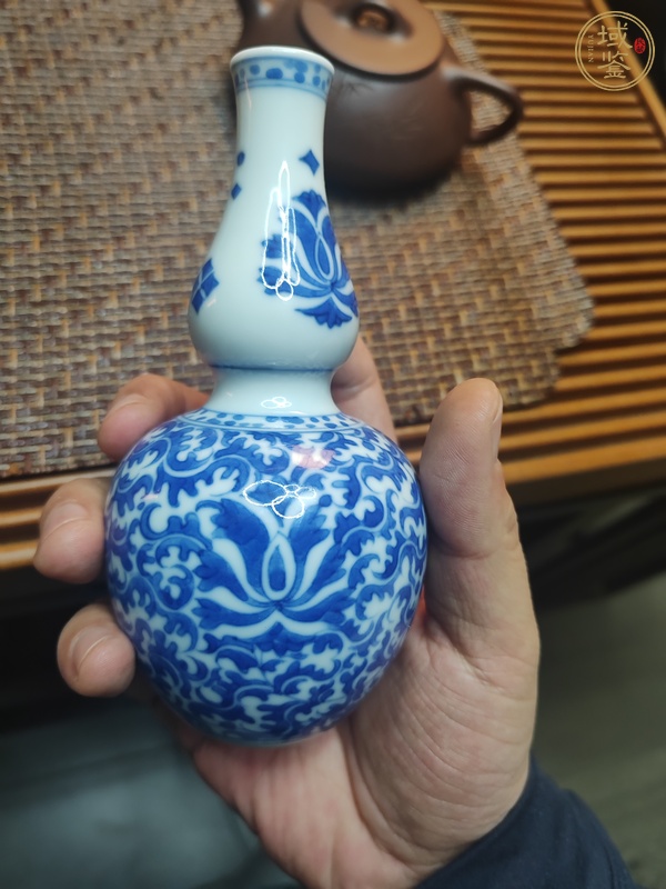 古玩陶瓷青花纏枝蓮紋葫蘆瓶真品鑒賞圖