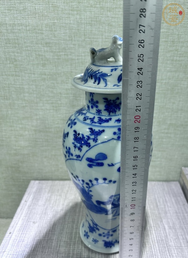 古玩陶瓷光緒青花人物瓶真品鑒賞圖