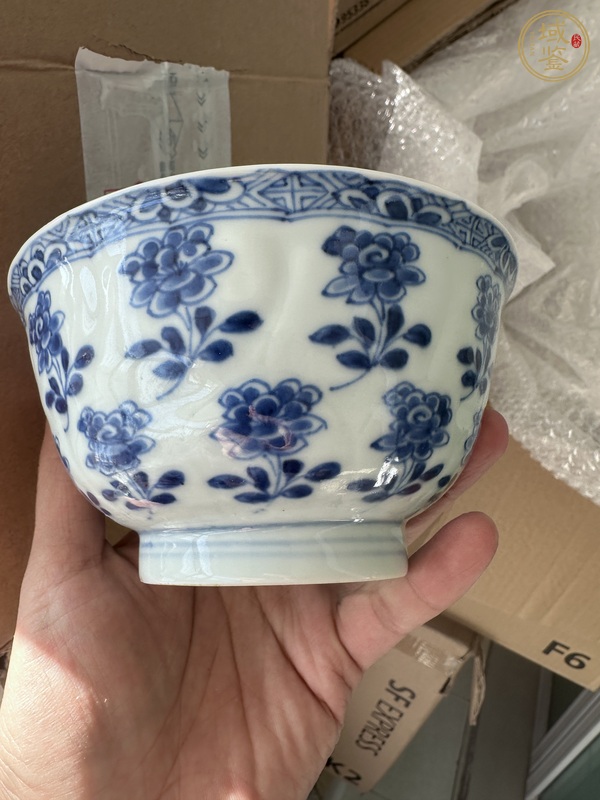 古玩陶瓷青花折枝花卉紋花口碗真品鑒賞圖