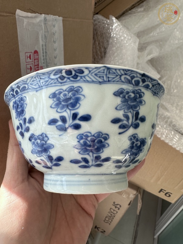 古玩陶瓷青花折枝花卉紋花口碗真品鑒賞圖