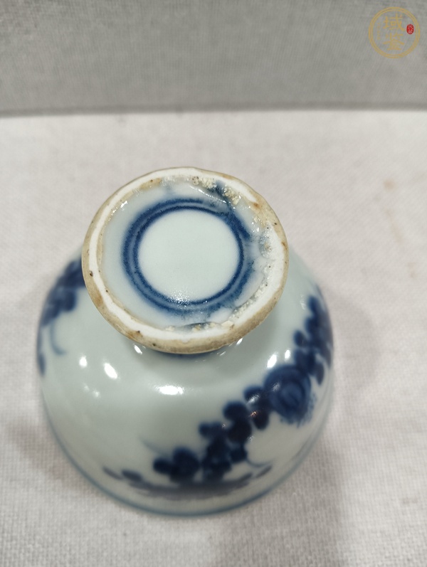 古玩陶瓷花卉紋青花高足杯真品鑒賞圖