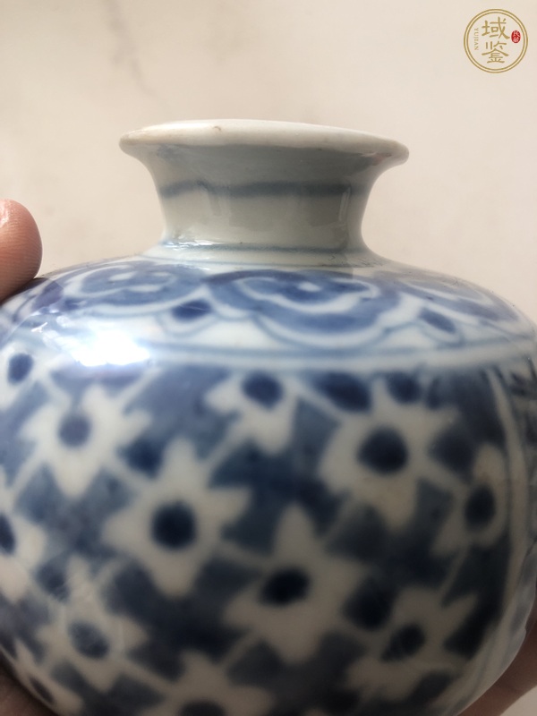 古玩陶瓷清康熙 青花錦地紋石榴尊真品鑒賞圖