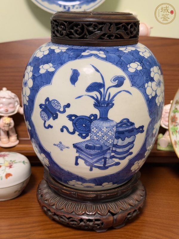 古玩陶瓷青花留白冰梅紋青花罐真品鑒賞圖