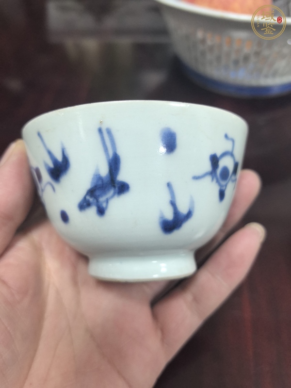 古玩陶瓷青花杯真品鑒賞圖