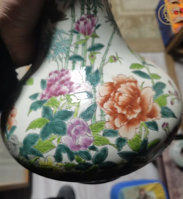 古玩陶瓷粉彩花鳥紋撇口瓶真品鑒賞圖