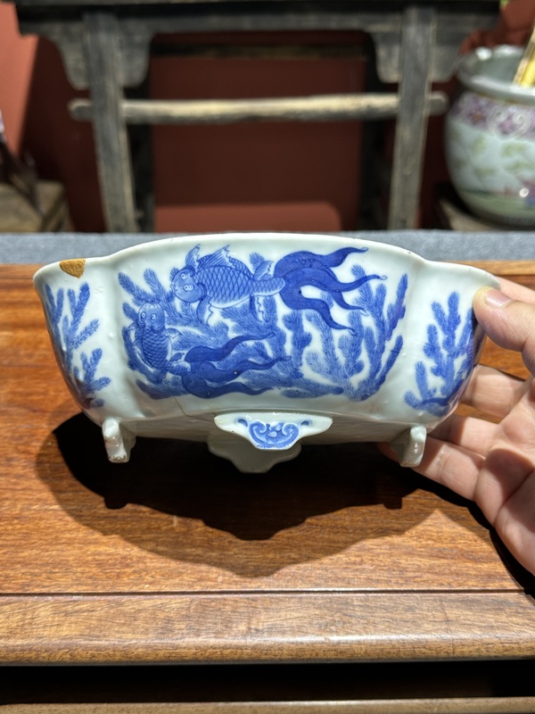 古玩陶瓷清代道光青花金玉滿堂紋高足水仙盆拍賣,當前價格12000元