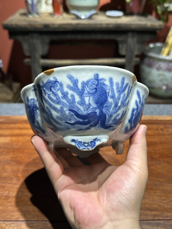 古玩陶瓷清代道光青花金玉滿堂紋高足水仙盆拍賣,當前價格12000元
