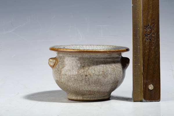古玩陶瓷(優(yōu)品)清中·哥釉雙耳爐拍賣,當(dāng)前價(jià)格0元