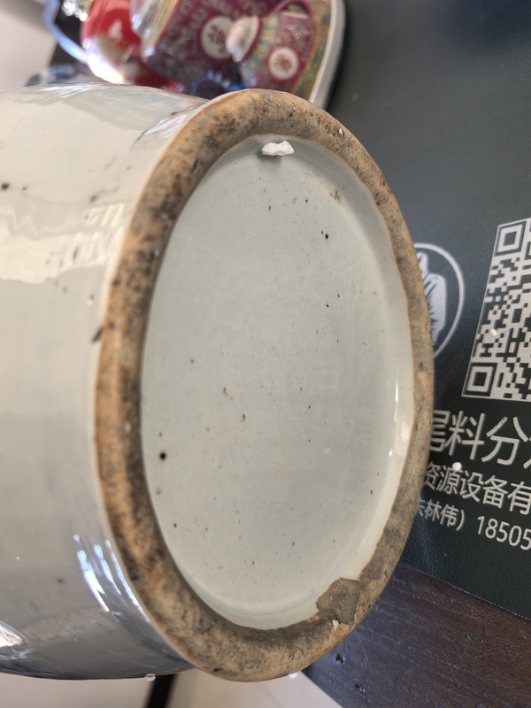 古玩陶瓷花鳥紋青花瓶拍賣，當(dāng)前價(jià)格6800元