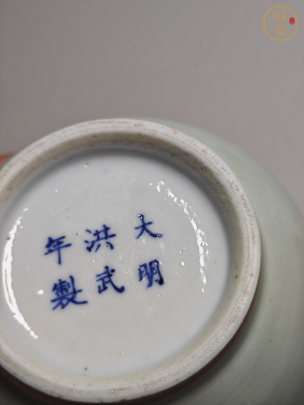 古玩陶瓷晚清釉里紅小尊真品鑒賞圖