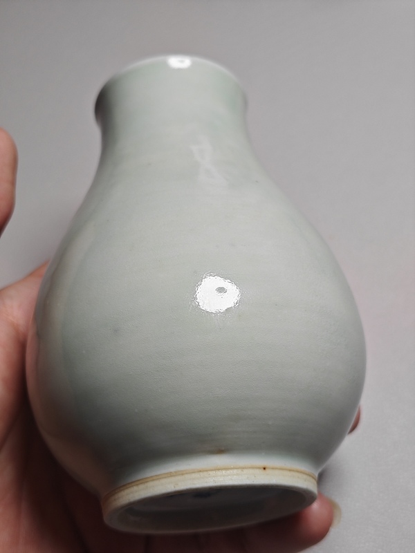 古玩陶瓷晚清豆青釉里紅小尊拍賣，當(dāng)前價(jià)格15000元
