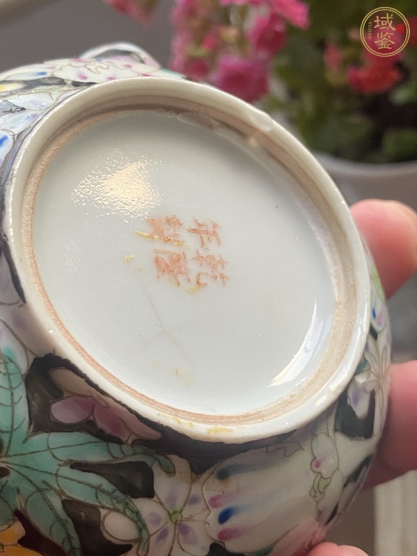 古玩陶瓷墨地粉彩百花不落地茶壺真品鑒賞圖