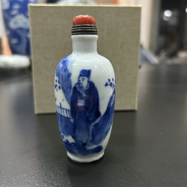古玩陶瓷青花人物故事紋鼻煙壺拍賣,當前價格2800元