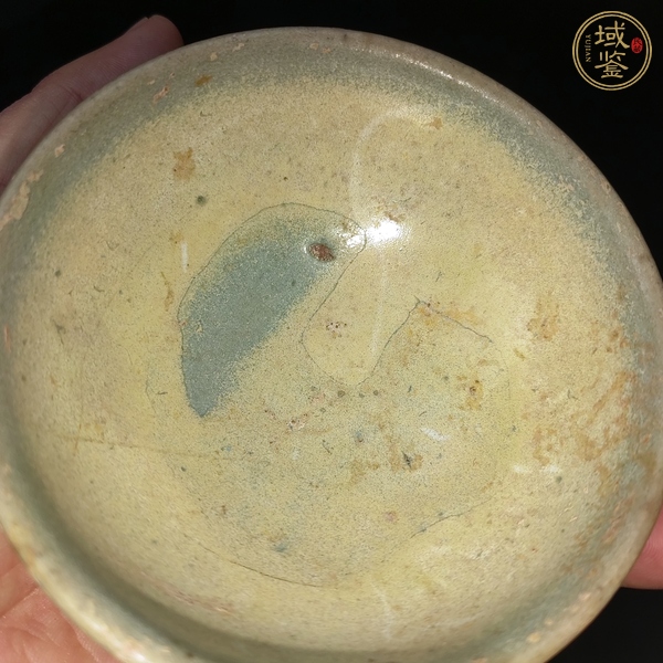 古玩陶瓷鈞窯天藍(lán)釉茶碗真品鑒賞圖