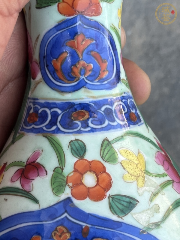 古玩陶瓷青花加彩花卉紋琵琶尊真品鑒賞圖