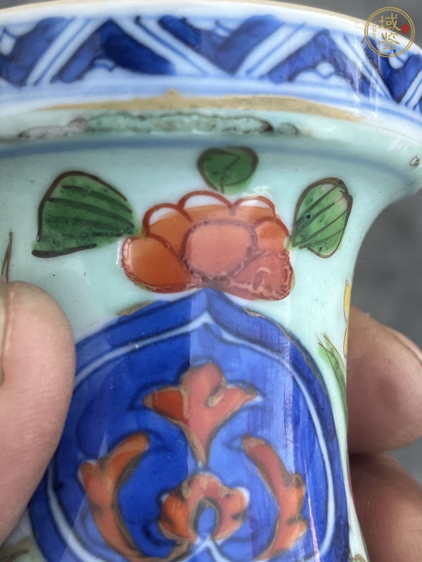 古玩陶瓷青花加彩花卉紋琵琶尊真品鑒賞圖