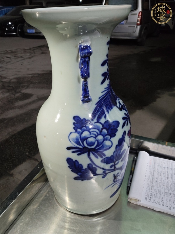 古玩陶瓷花鳥紋青花瓶真品鑒賞圖