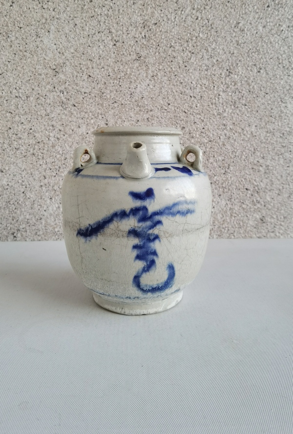 古玩轉(zhuǎn)賣青花壽字四系壺拍賣,當(dāng)前價(jià)格236元