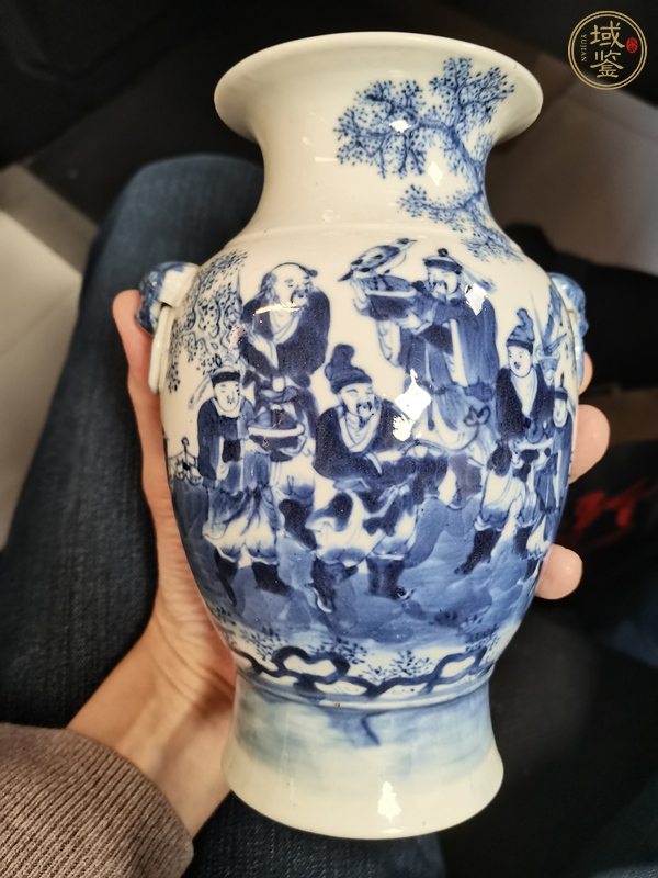 古玩陶瓷人物紋青花瓶真品鑒賞圖