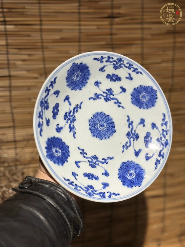 古玩陶瓷青花盤真品鑒賞圖