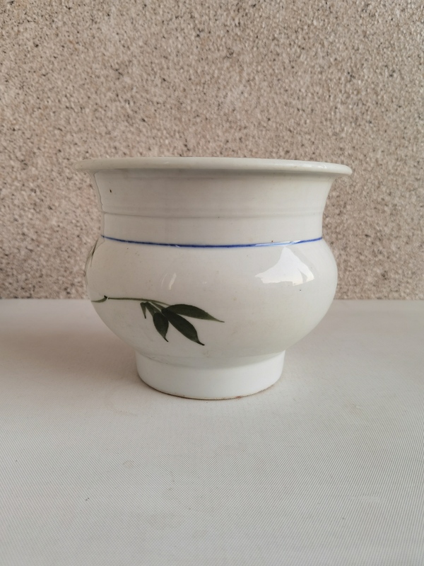 古玩陶瓷釉下彩繪竹報(bào)平安花囊拍賣,當(dāng)前價(jià)格580元