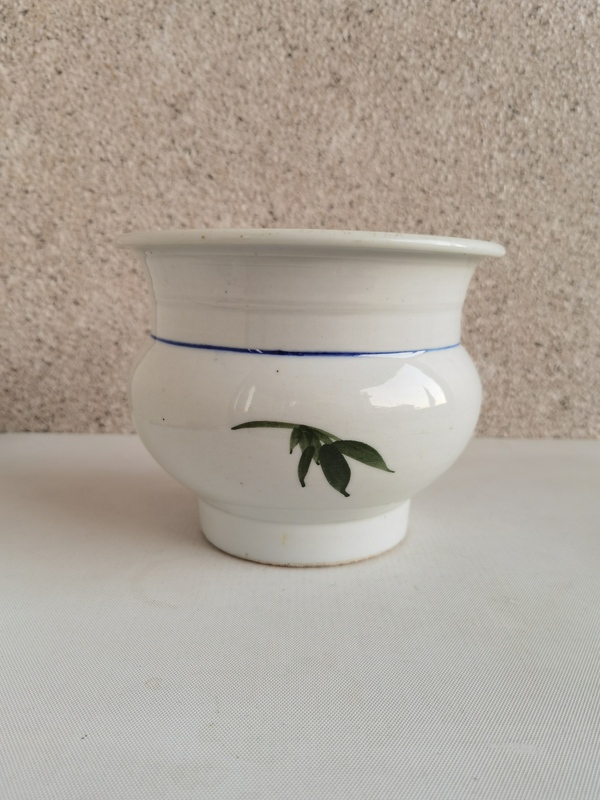古玩陶瓷釉下彩繪竹報(bào)平安花囊拍賣,當(dāng)前價(jià)格580元