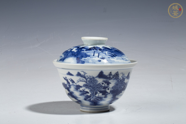 古玩陶瓷清乾隆·青花山水樓閣人物紋蓋碗真品鑒賞圖