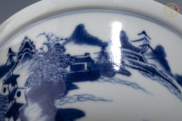 古玩陶瓷清乾隆·青花山水樓閣人物紋蓋碗真品鑒賞圖