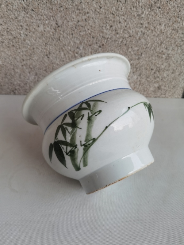 古玩陶瓷釉下彩繪竹報(bào)平安花囊拍賣,當(dāng)前價(jià)格580元