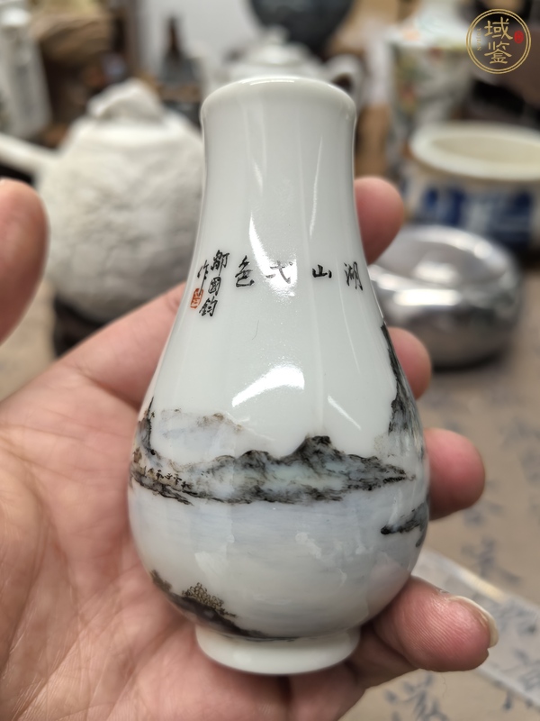 古玩陶瓷粉彩瓶真品鑒賞圖