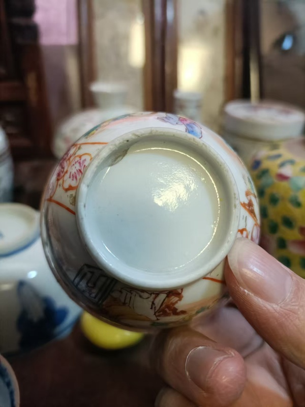 古玩陶瓷乾隆廣彩人物故事紋杯拍賣,當前價格2888元
