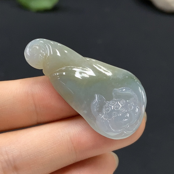 古玩玉器226天然翡翠蓮蓬掛件拍賣,當前價格360元