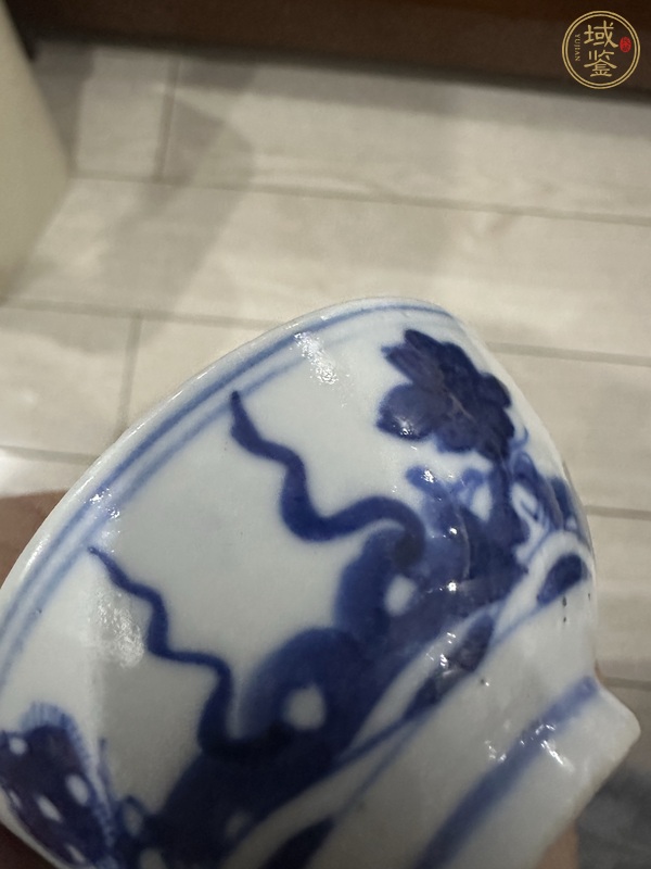 古玩陶瓷青花花卉紋杯真品鑒賞圖