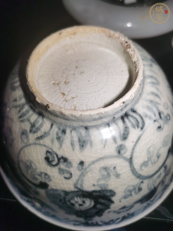 古玩陶瓷青花花卉紋茶碗真品鑒賞圖