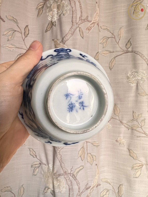 古玩陶瓷獅紋青花杯真品鑒賞圖