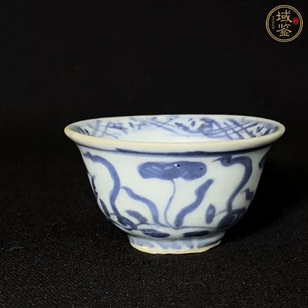 古玩陶瓷青花花卉紋茶杯真品鑒賞圖