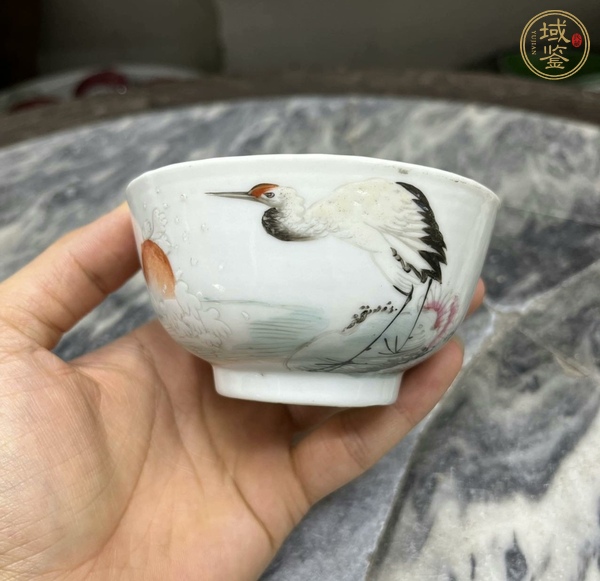 古玩陶瓷粉彩花鳥紋碗真品鑒賞圖