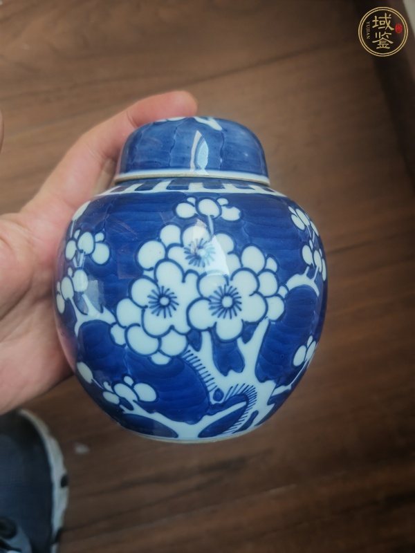 古玩陶瓷青花冰梅圖蓋罐真品鑒賞圖