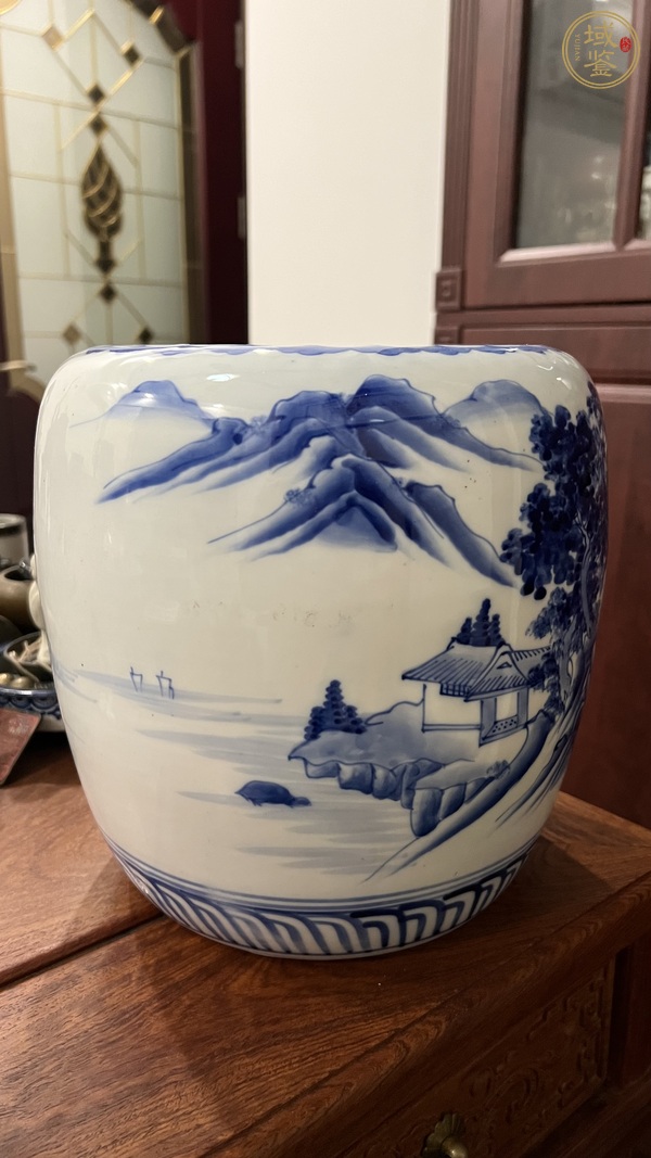 古玩陶瓷山水紋青花卷缸真品鑒賞圖