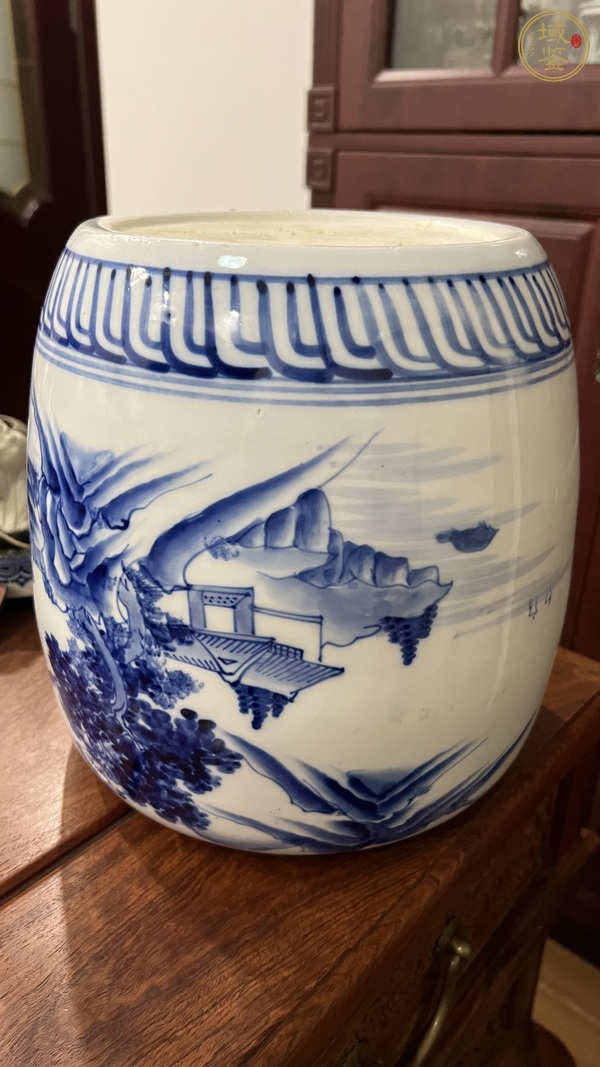 古玩陶瓷山水紋青花卷缸真品鑒賞圖