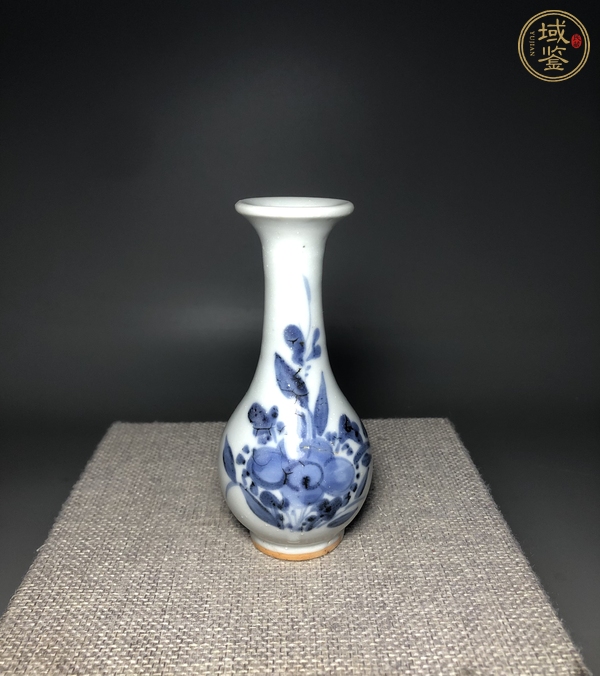 古玩陶瓷清早·青花花卉紋長頸瓶 真品鑒賞圖