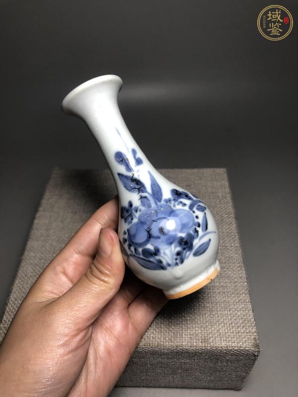 古玩陶瓷清早·青花花卉紋長頸瓶 真品鑒賞圖