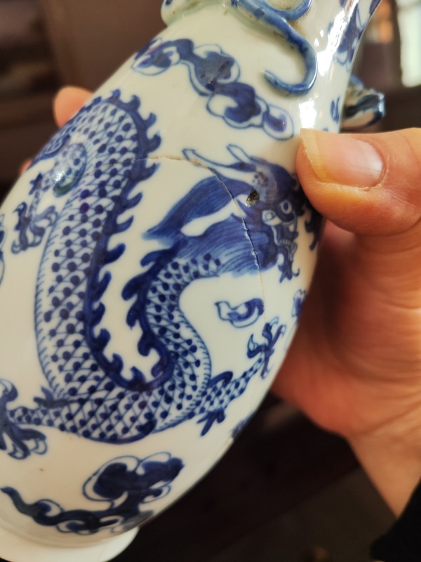 古玩陶瓷清中晚-精品青花龍紋堆塑龍撇口瓶枇杷瓶拍賣，當(dāng)前價格588元